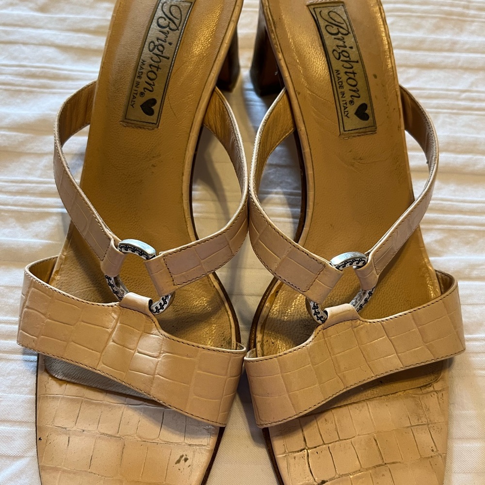 Brighton size 9 cream color wide heels size 9 $20